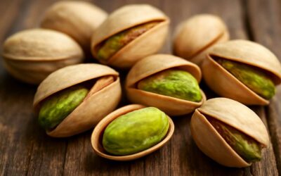 Crack Like a Pro with pistachio nut open: Easy Steps to Fresh Nuts